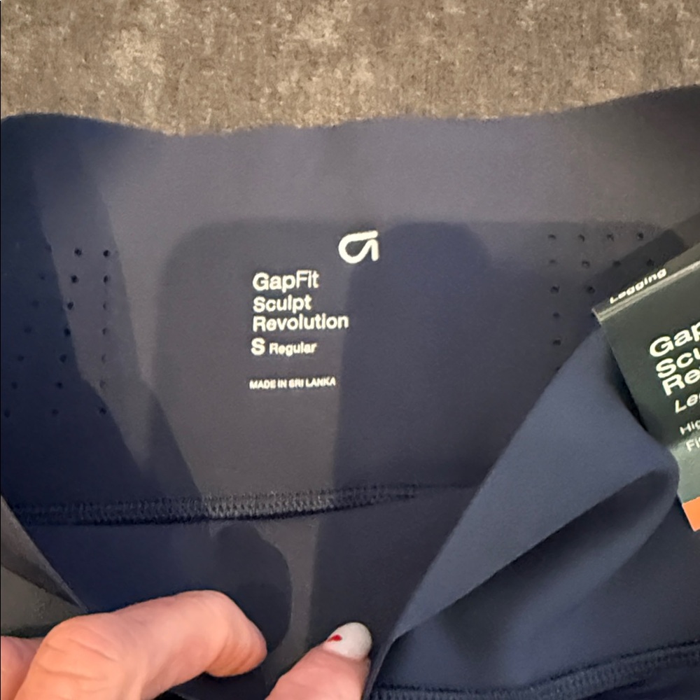 Gap Fit- Navy Blue High-Waisted Leggings - Picture 4 of 7